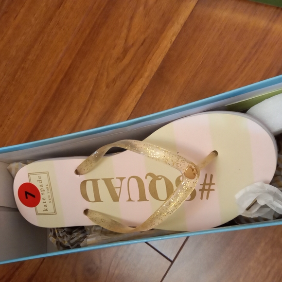 NIB Kate Spade flip flops squad goals size 7 - Picture 3 of 7